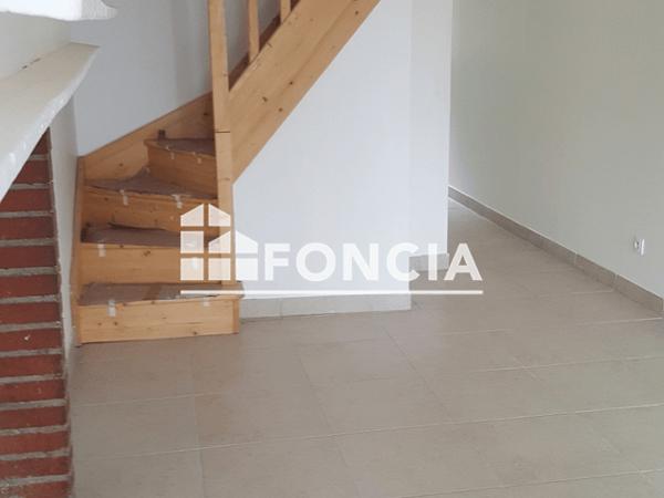 Location Maison 4 pièces 76.77 m² - 7 PLACE DE L'EGLISE Sevigny Waleppe 08220