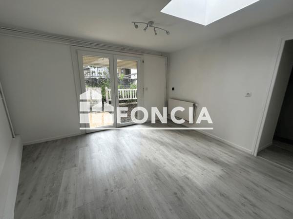 Location Local commercial 2 pièces 55 m² - 236 RUE DU FAUBOURG DES POSTES Lille 59000