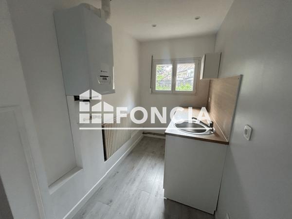 Location Local commercial 2 pièces 55 m² - 236 RUE DU FAUBOURG DES POSTES Lille 59000