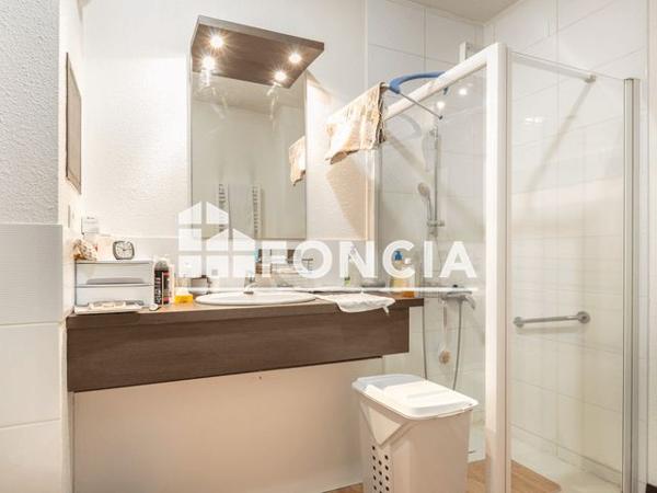 À vendre Studio 37.79 m² - Voiron 38500