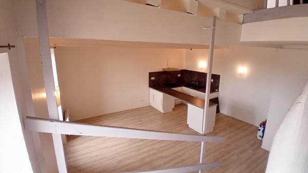A louer Appartement T1 bis vide Mont-de-Marsan centre ville 2e et dernier étage