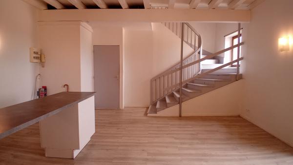 A louer Appartement T1 bis vide Mont-de-Marsan centre ville 2e et dernier étage