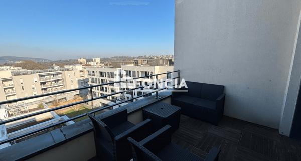 Location Appartement meublé 2 pièces 40.82 m² - Sathonay-camp 69580