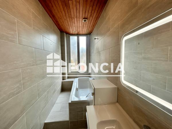 Location Appartement 3 pièces 54.02 m² - 172 BD DE LA MADELEINE Nice 06000