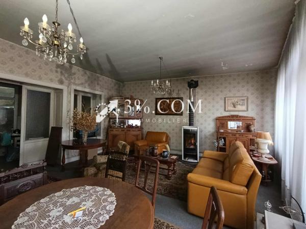 Maison de village 8 pièce(s) 6 chambre(s) 162 m²