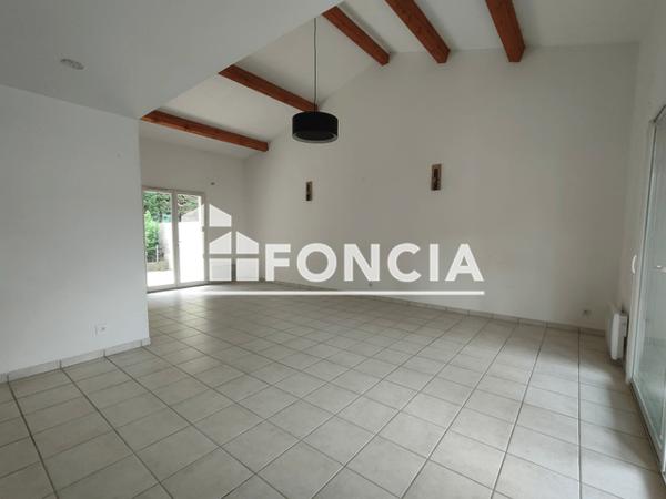 Location Maison 4 pièces 95.59 m² - 105 AV DE LA COURONNE DES PINS Aubagne 13400