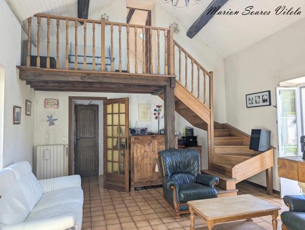 Authentique briarde de caractère au cœur d’un hameau paisible – 6 P, jardin, garage ( CHAUMES-EN-BRIE 77390)