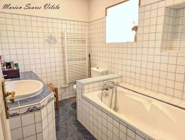 Authentique briarde de caractère au cœur d’un hameau paisible – 6 P, jardin, garage ( CHAUMES-EN-BRIE 77390)