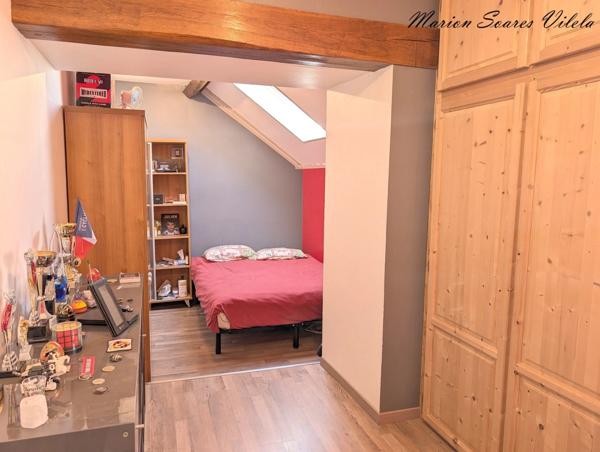 Authentique briarde de caractère au cœur d’un hameau paisible – 6 P, jardin, garage ( CHAUMES-EN-BRIE 77390)