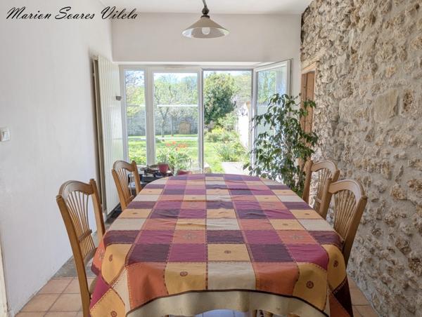 Authentique briarde de caractère au cœur d’un hameau paisible – 6 P, jardin, garage ( CHAUMES-EN-BRIE 77390)