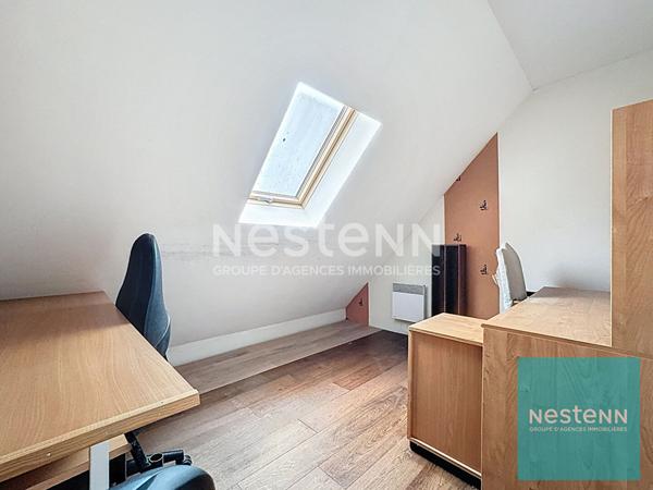 Maison familiale avec 5 chambres et un bureau à vendre à Cannes Écluse