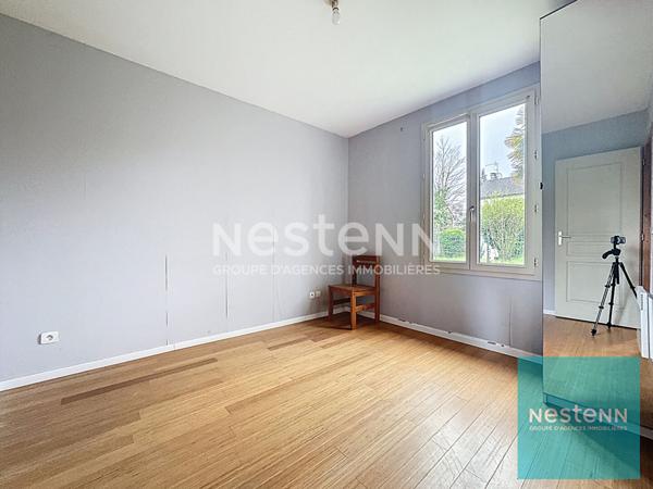 Maison familiale avec 5 chambres et un bureau à vendre à Cannes Écluse