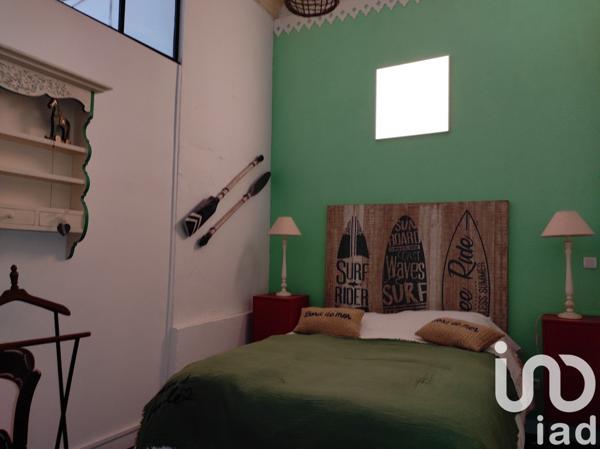 Maison 4 pièces de 123 m² à Mèze (34140)