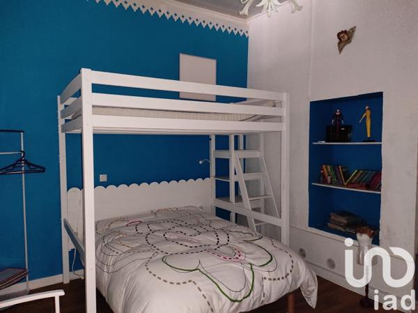 Maison 4 pièces de 123 m² à Mèze (34140)