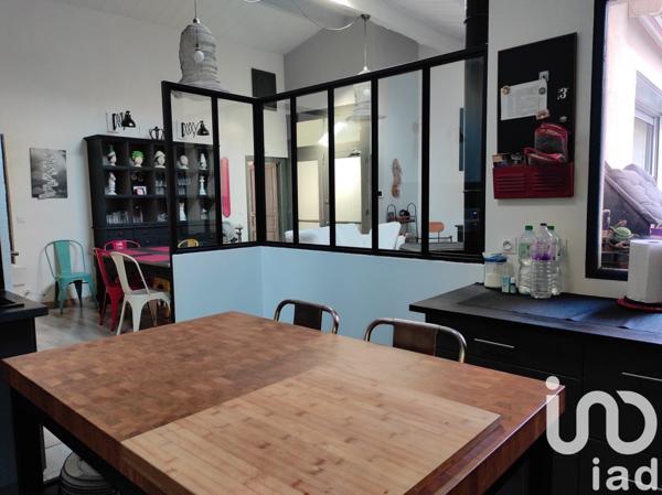 Maison 4 pièces de 123 m² à Mèze (34140)