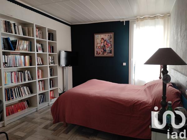 Maison 4 pièces de 123 m² à Mèze (34140)