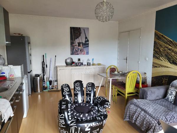 EPERNAY : APPARTEMENT DE TYPE 2 avec BALCON et EMPLACEMENT DE PARKING SECURISE