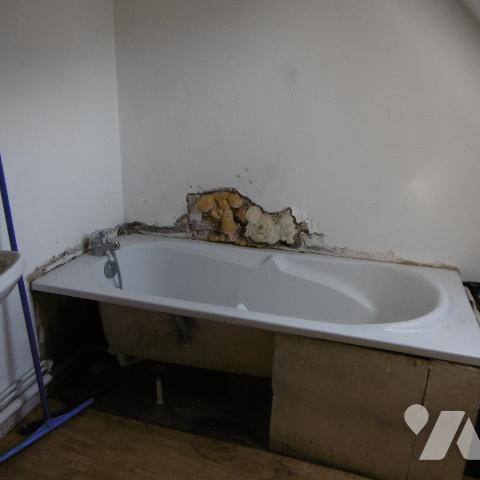 MAISON INDIVIDUELLE A RENOVER, 89 m², proximité de Saint-Quentin, 2 chambres