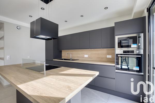 Maison à vendre 5 pièces 134 m² Colombes