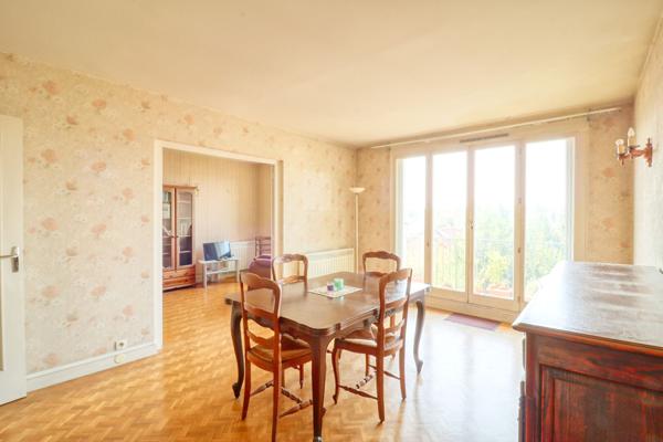 ANTONY MAIRIE - 4 PIÈCES -78 m² avec balcon, parking et cave ? Emplacement privilégié