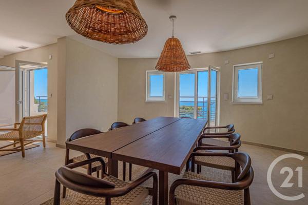 Maison à vendre  8 pièces - 230,09 m2 ROQUEBRUNE SUR ARGENS - 83