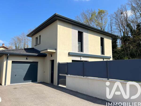 Maison à vendre 5 pièces 115 m² Neuville-sur-Saône