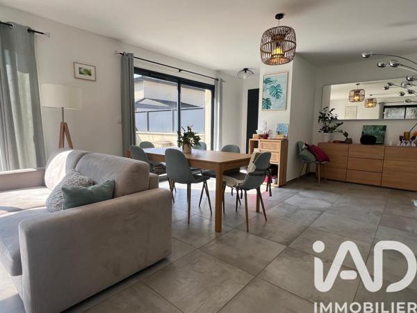 Maison à vendre 5 pièces 115 m² Neuville-sur-Saône