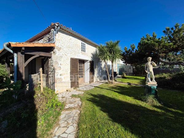 Maison à vendre 4 pièces ROYAN (17) - Terrain de 1427m²