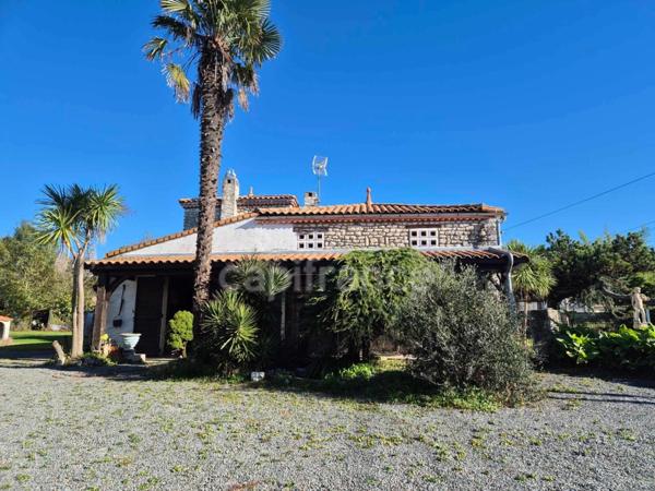 Maison à vendre 4 pièces ROYAN (17) - Terrain de 1427m²