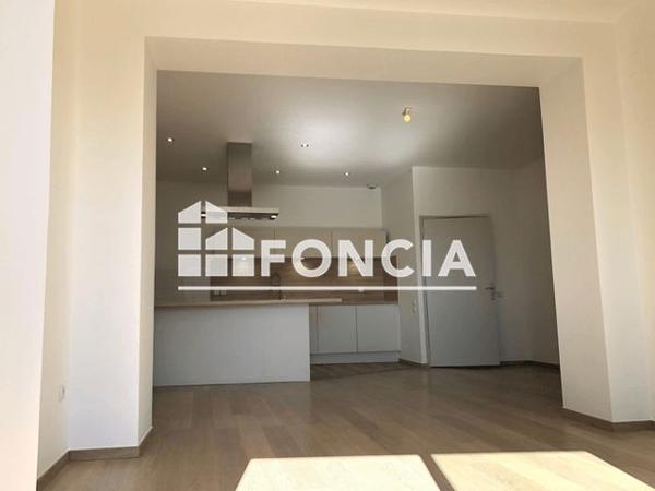 Location Appartement 3 pièces 77.4 m² - 9/101 PLACE DU GENERAL DE LECLERC Laon 02000