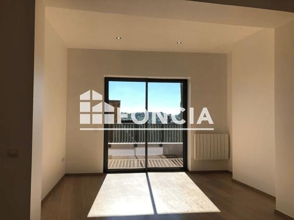 Location Appartement 3 pièces 77.4 m² - 9/101 PLACE DU GENERAL DE LECLERC Laon 02000