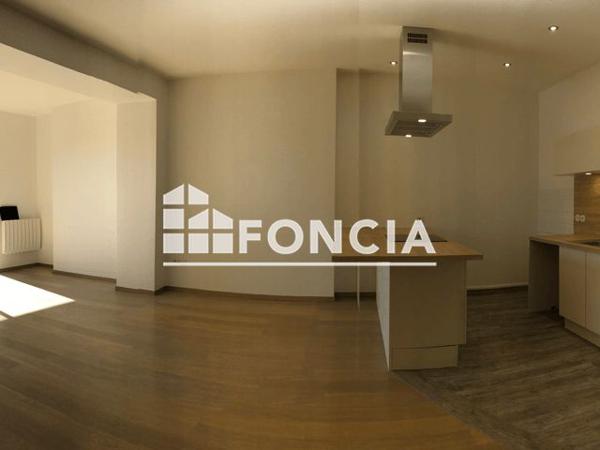 Location Appartement 3 pièces 77.4 m² - 9/101 PLACE DU GENERAL DE LECLERC Laon 02000