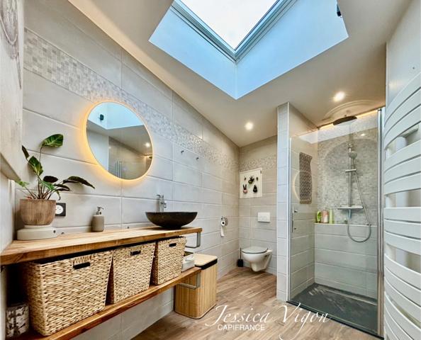 MAISON À VENDRE - 86 m² – VUE REMARQUABLE SUR L’ESTUAIRE – 2 chambres – 2 garages – secteur sainte-Cécile