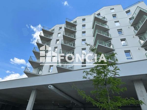 Location Studio 32.9 m² - 44 G RUE CHANTERANNE RESIDENCE ILO 23 BAT APPART F73 Clermont Ferrand 63100