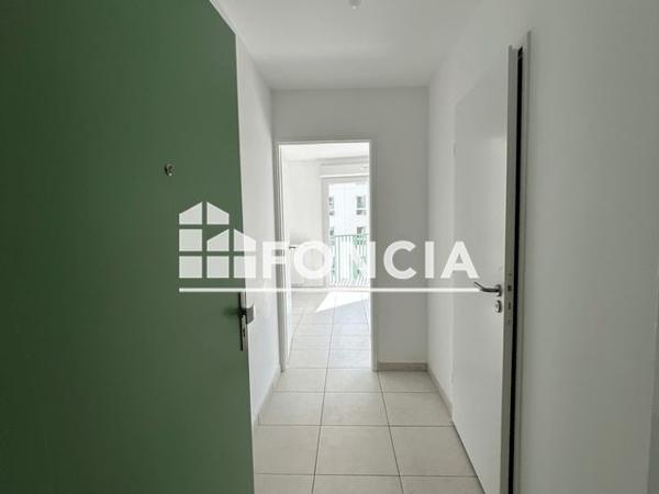 Location Studio 32.9 m² - 44 G RUE CHANTERANNE RESIDENCE ILO 23 BAT APPART F73 Clermont Ferrand 63100