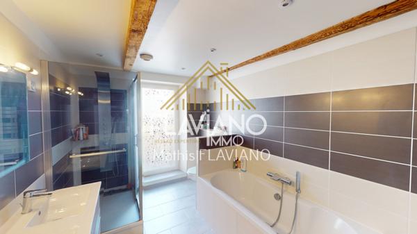 Barcelonnette (04400) APPARTEMENT T3 TRAVERSANT REFAIT À NEUF - CENTRE-VILLE - BARCELONNETTE