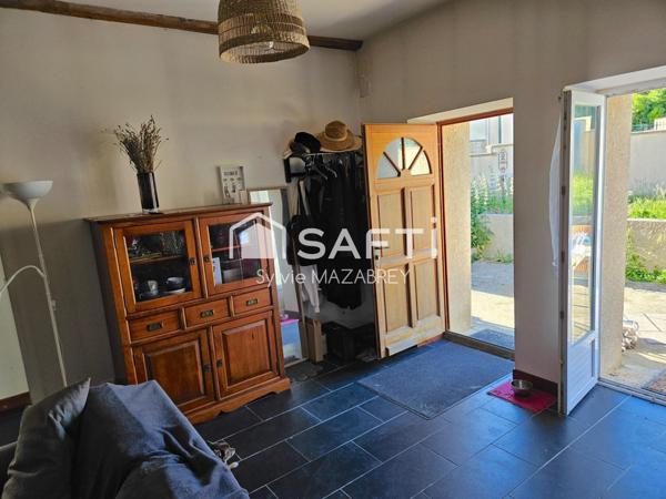 Ancienne bergerie divisée et entièrement rénovée