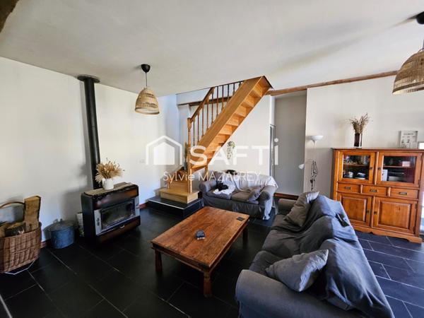 Ancienne bergerie divisée et entièrement rénovée