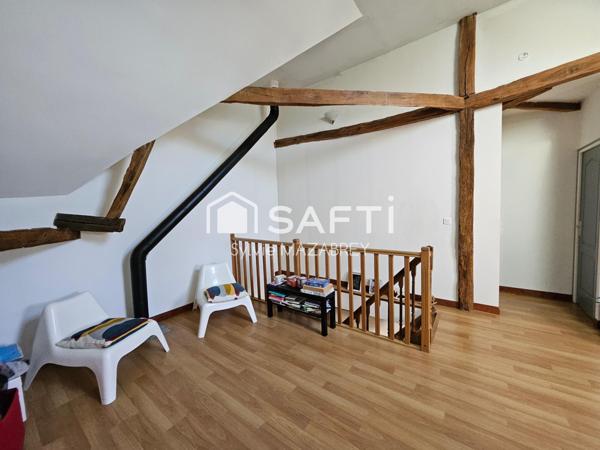 Ancienne bergerie divisée et entièrement rénovée