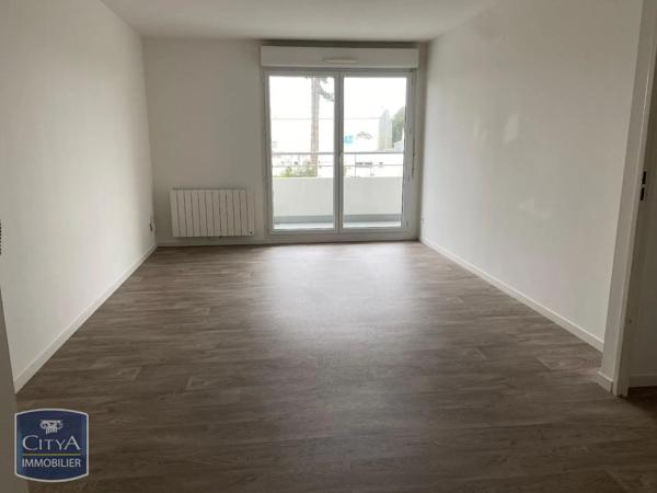 Appartement à louer 2 pièces 39.98m² Saint-Brieuc (22000)