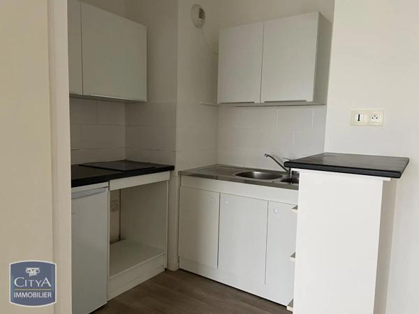 Appartement à louer 2 pièces 39.98m² Saint-Brieuc (22000)