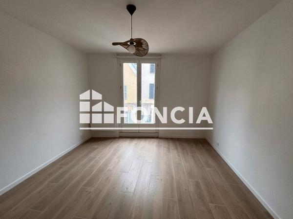 Location Studio 18.35 m² - Chartres 28000