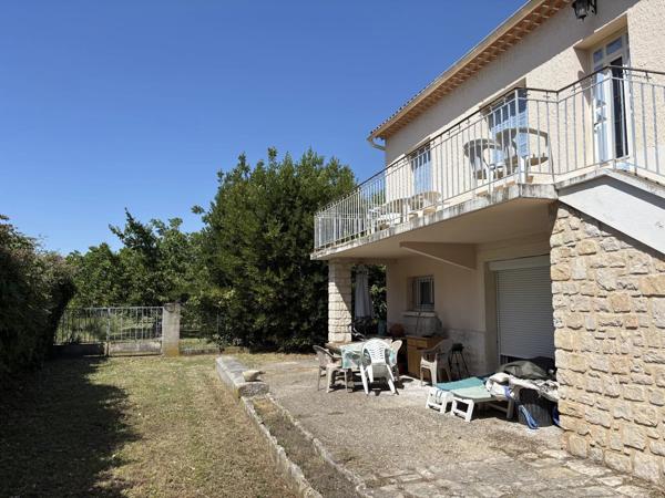Vente                                                      Maison
                        
                     7 pièces                                         à Carpentras