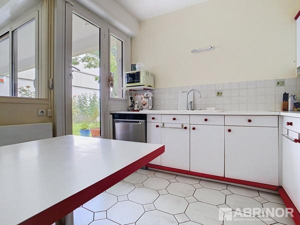 APPARTEMENT DANS RESIDENCE SECURISEE AVEC ASCENSCEUR 3 CHAMBRES, JARDIN SUD, STATIONNEMENT VILLENEUVE D ASCQ
