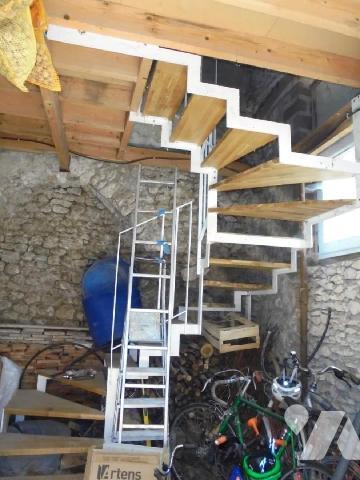 Tavers, Maison restaurée, Loiret (45)

Du charme à tous les étages: Maison de bourg Renaissance...