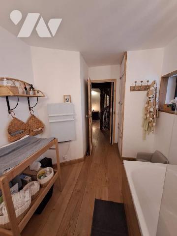 Tavers, Maison restaurée, Loiret (45)

Du charme à tous les étages: Maison de bourg Renaissance...