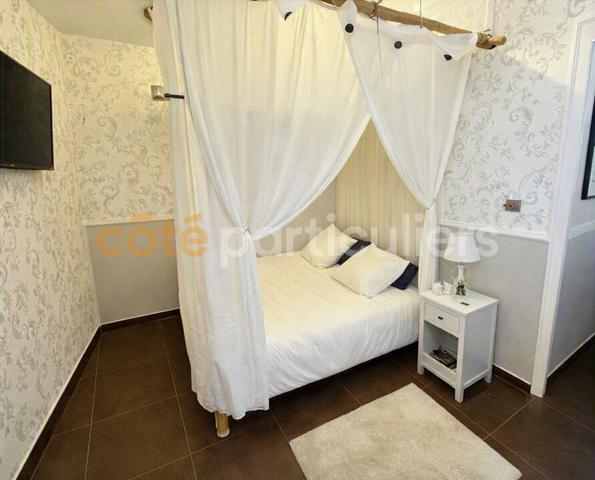 Vente
                Maison126 m² - 4 Pièces -
                    Sainte-Anne (97180)