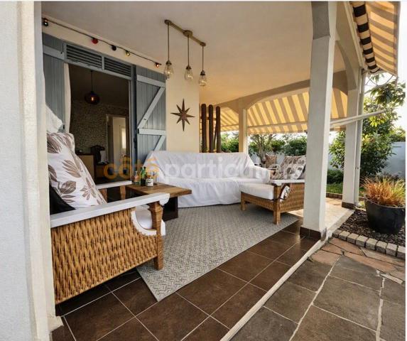 Vente
                Maison126 m² - 4 Pièces -
                    Sainte-Anne (97180)