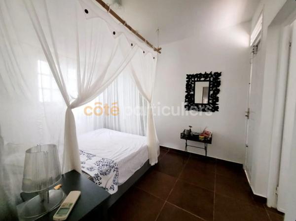 Vente
                Maison126 m² - 4 Pièces -
                    Sainte-Anne (97180)