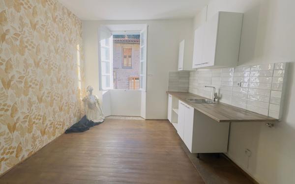 Appartement à vendre    4 pièces •  Villefranche-de-Conflent